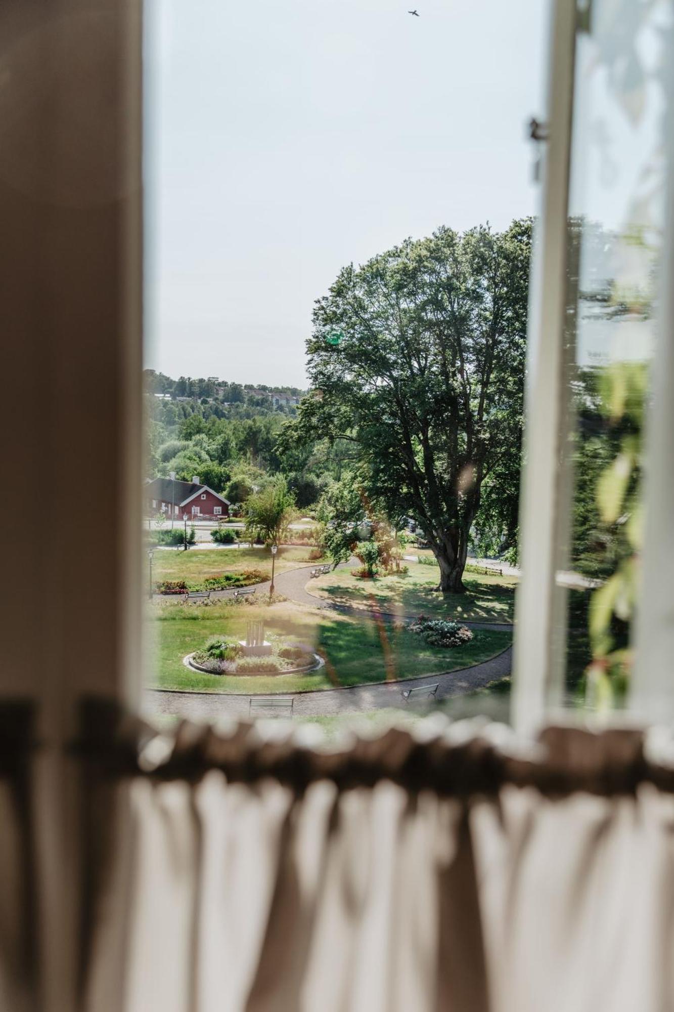 Hotel Slottsvillan Huskvarna Exterior foto